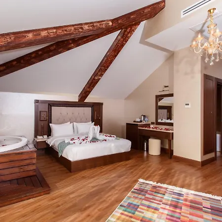 Sera & Aparts Otel 4*
