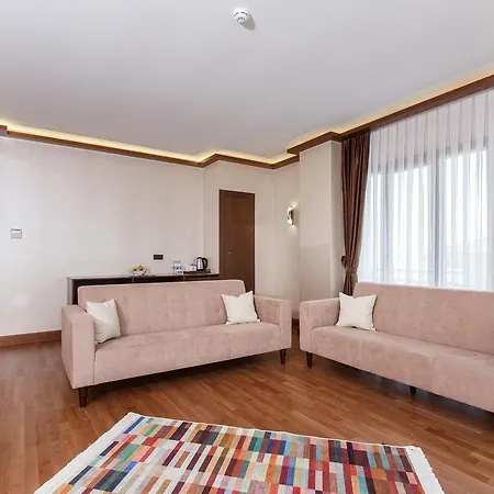 Sera & Aparts Otel 4*