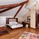 Sera & Aparts Otel 4*