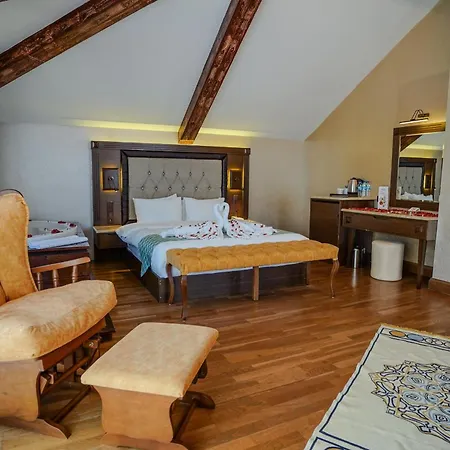 Hotel Sera & Aparts 4*