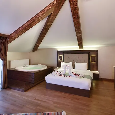 Sera & Aparts 4* Trabzon