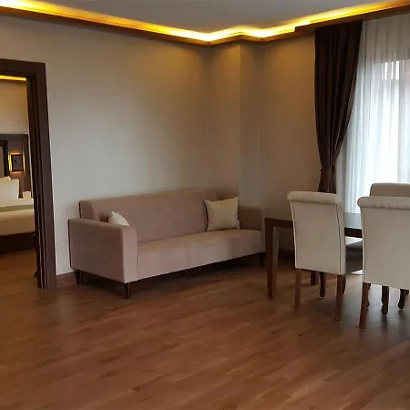 فندق سبا وشقق سيرا لايك 4*