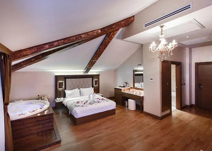 Sera & Aparts Otel 4*