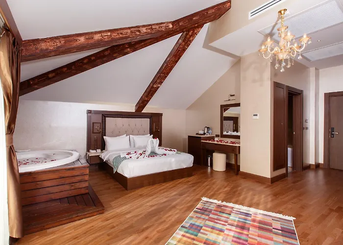 Sera & Aparts Otel 4*