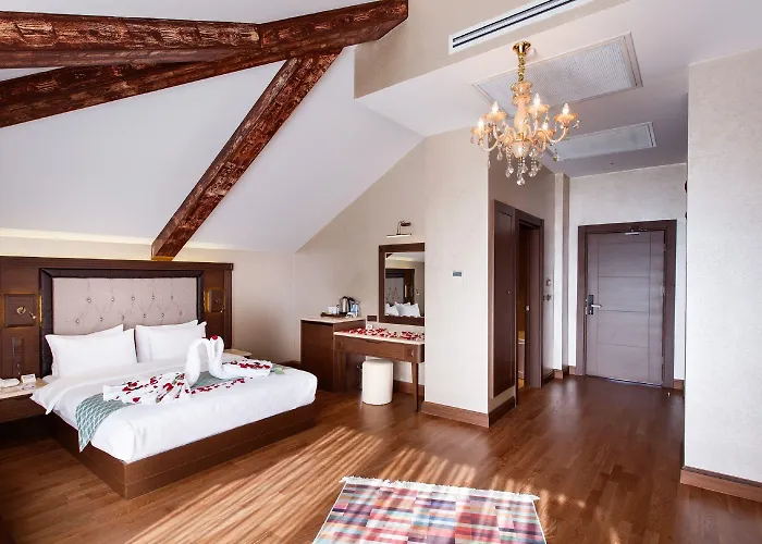 Sera & Aparts Otel 4*