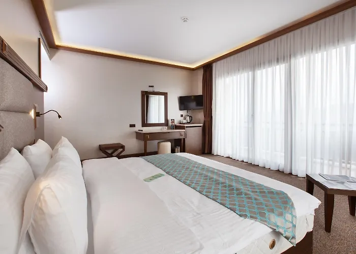 塞拉湖spa度假酒店