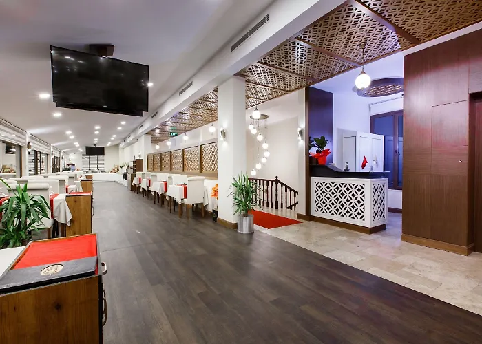 塞拉湖spa度假酒店 特拉布宗