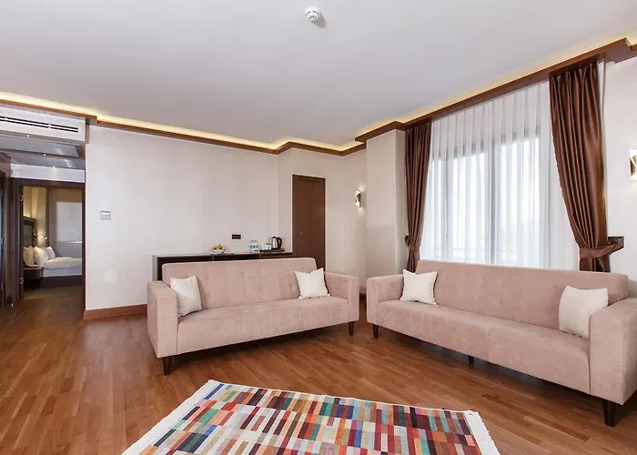 Sera & Aparts Hotel 4*